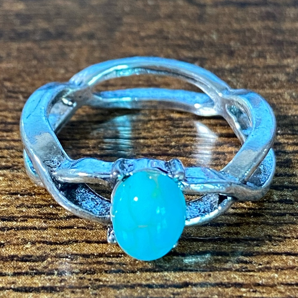 Boho Oval Turquoise Intertwined Stainless Steel Band Women’s Ring Size 8